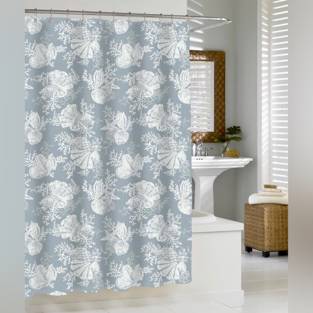 NWOT Cortina by Kassatex Sea Shells Shower Curtain